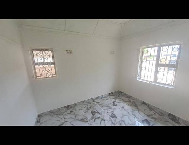 3 BEDROOM HOUSE FOR SALE IN OVERPORT
